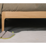 Bricker Oak Wood Bed close-up